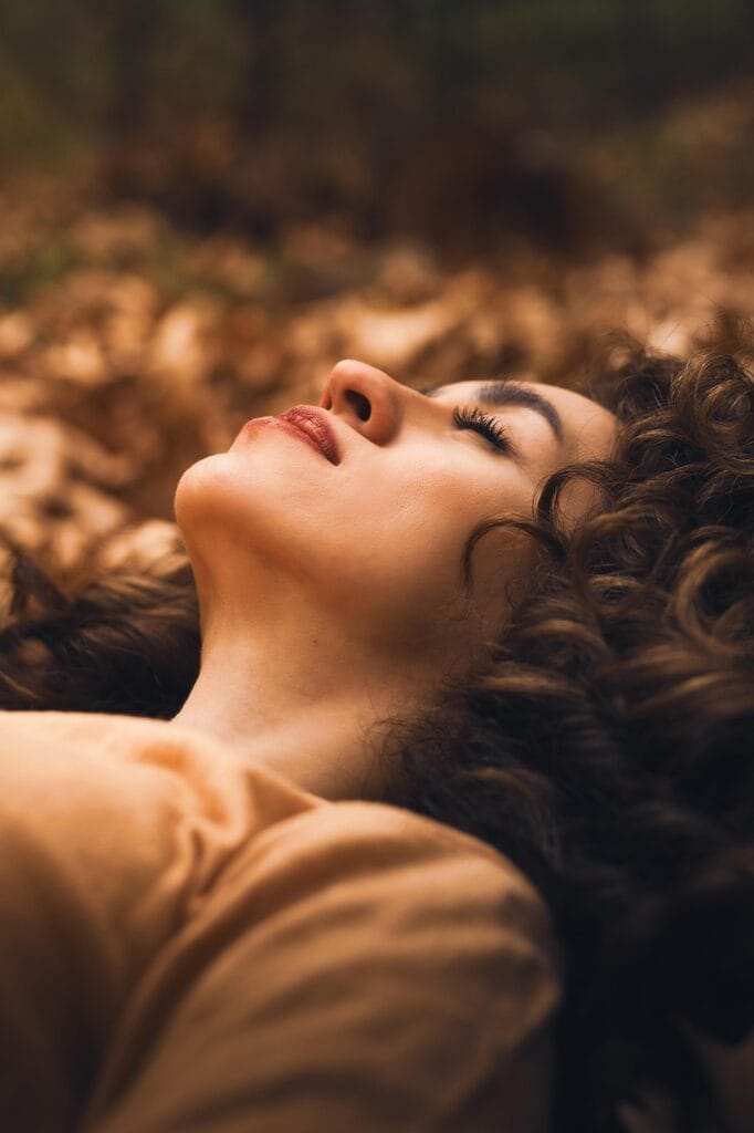 woman, model, young, pose, female, cute, nature, outdoors, face, hairstyle, people, modeling, fall, autumn, leaves, forest, season, grass, fashion, portrait