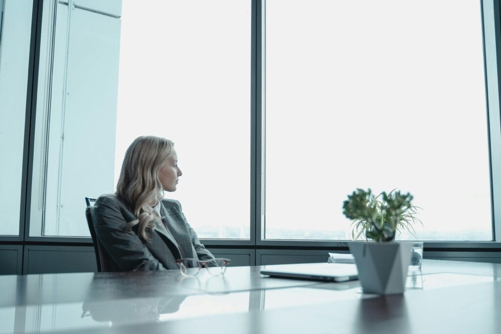 The image shows the successful introverts' quiet power in the Workplace.