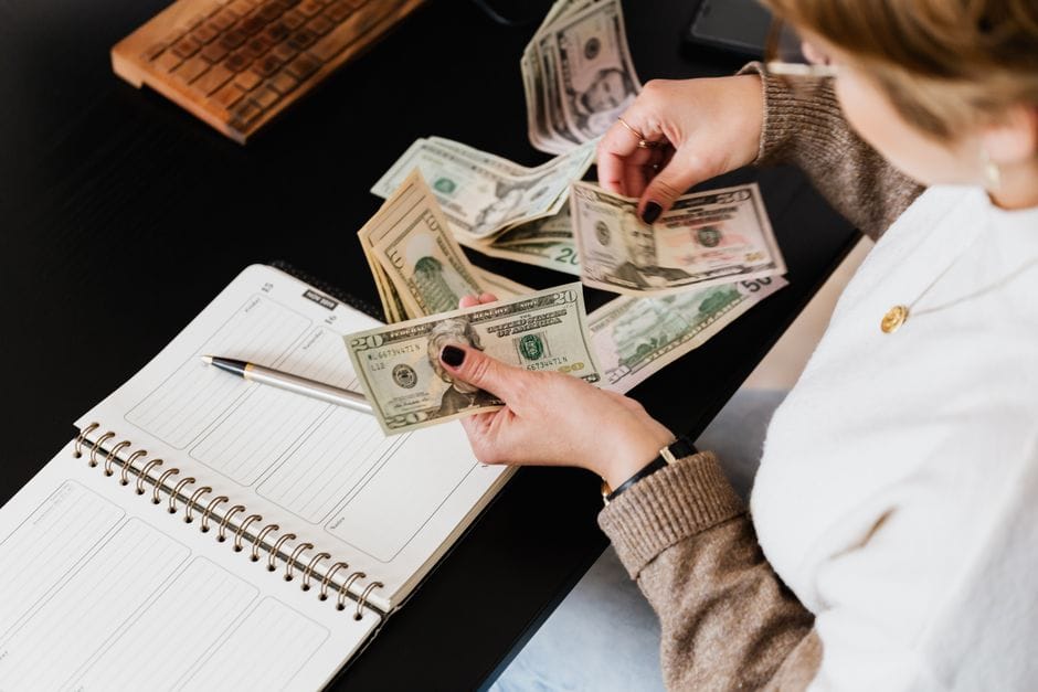 Steps to build financial wealth with diversified assets and financial independence planning.